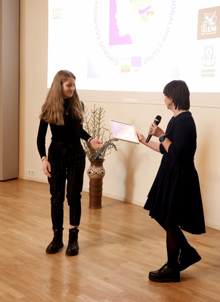 Jaunųjų gimnazistų mokslinis tiriamasis darbas bus teikiamas PINO apdovanojimui-2